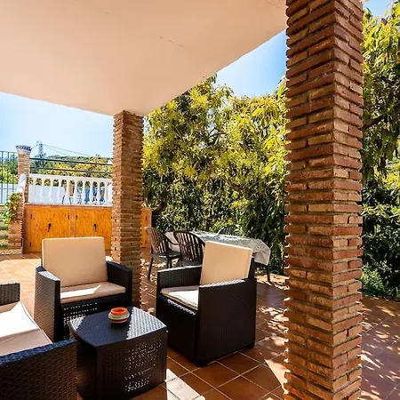 Holiday home Cozy In Nerja , Malaga. Private Pool. Wifi *